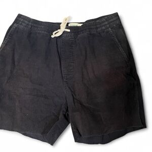 Welled cut-off shorts
